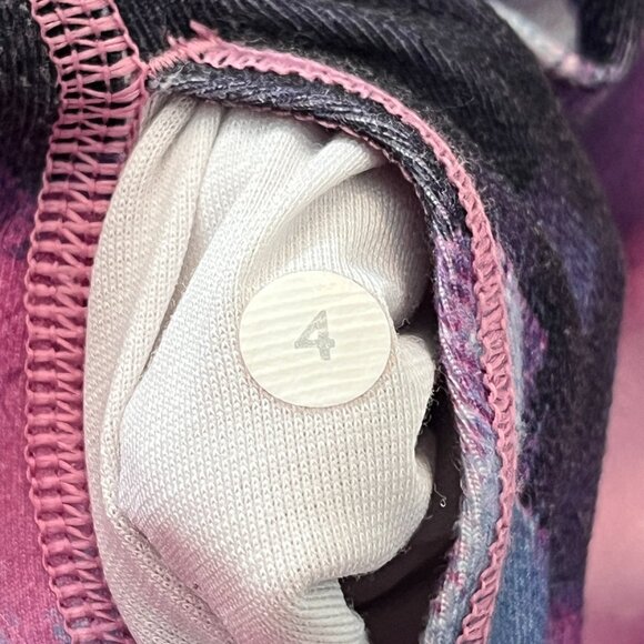 Lululemon Women's Wunder Under Blooming Pixie Multi Size 4 Stretch RARE Tie Dye - Picture 6 of 6